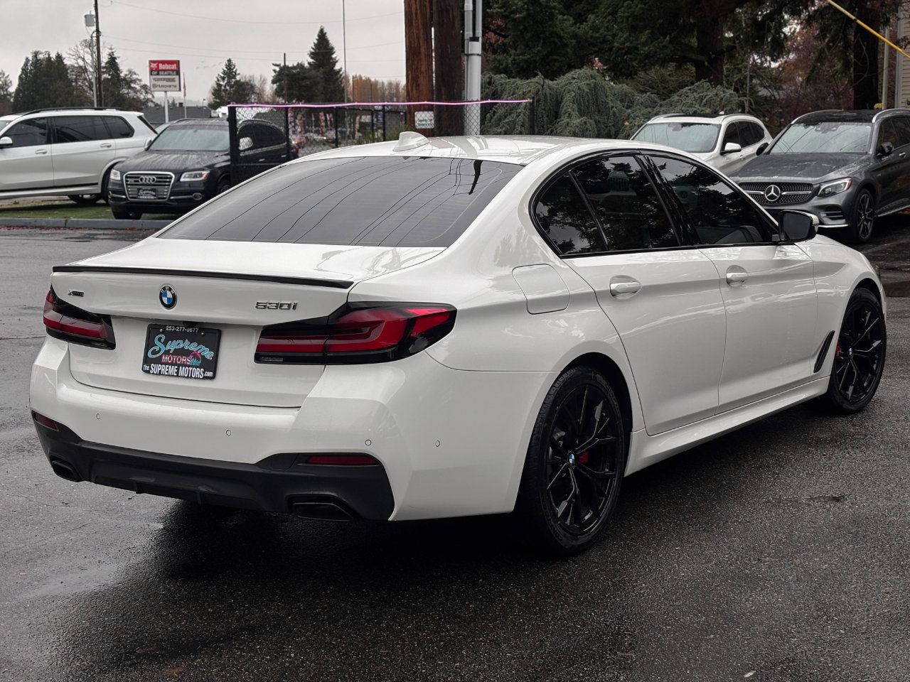 Used 2022 BMW 530i xDrive w/ M Sport Package image 15