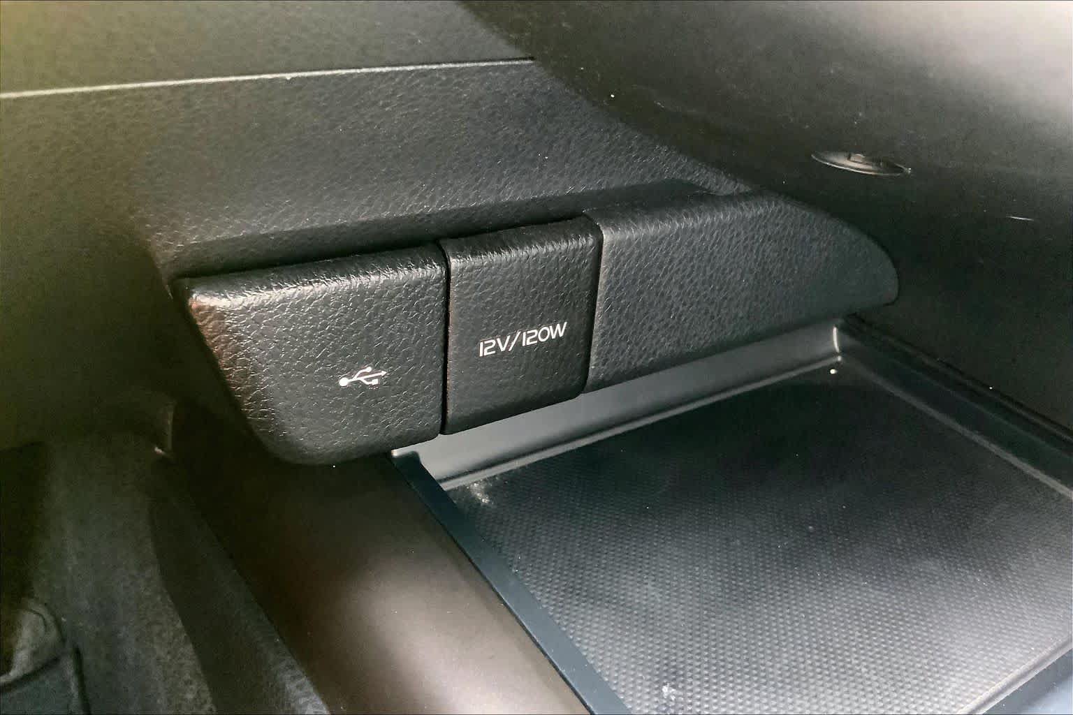 Used 2023 Toyota Camry SE FWD image 34