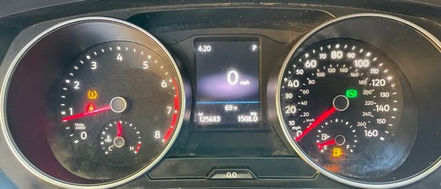 Used 2018 Volkswagen Tiguan SE FWD image 24
