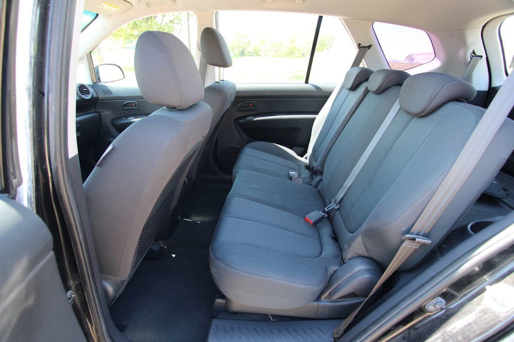 Used 2009 Kia Rondo LX FWD image 7
