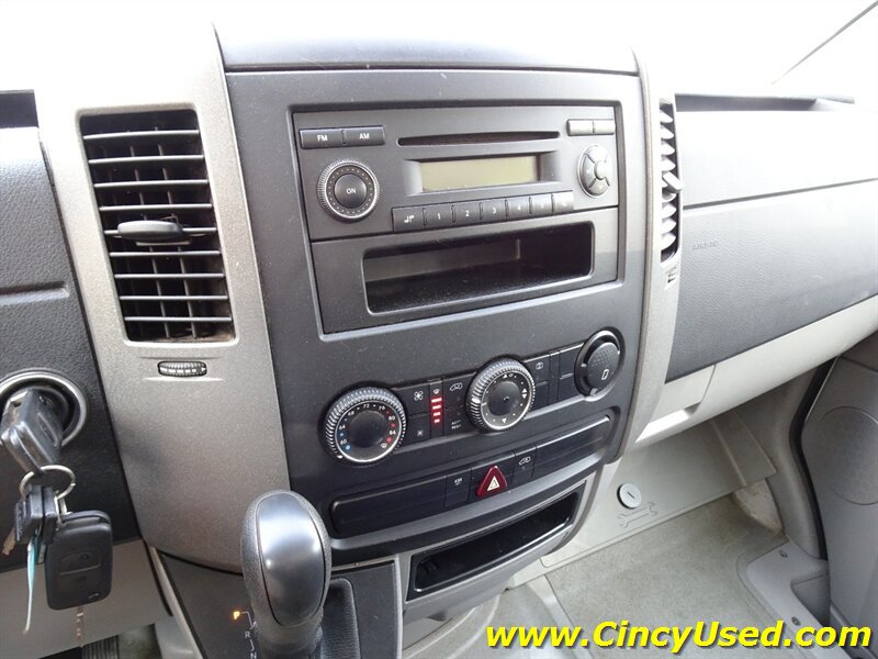 Used 2007 Dodge Sprinter 3500 RWD image 15
