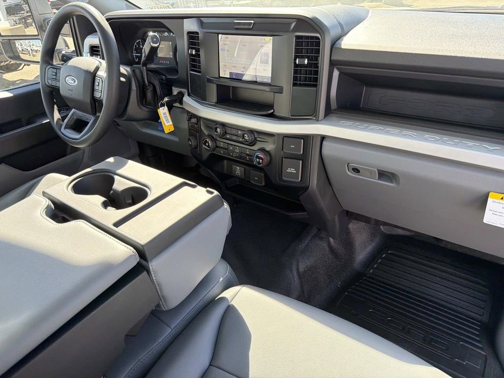 New 2026 Ford F450 XL w/ XL Chrome Package image 27