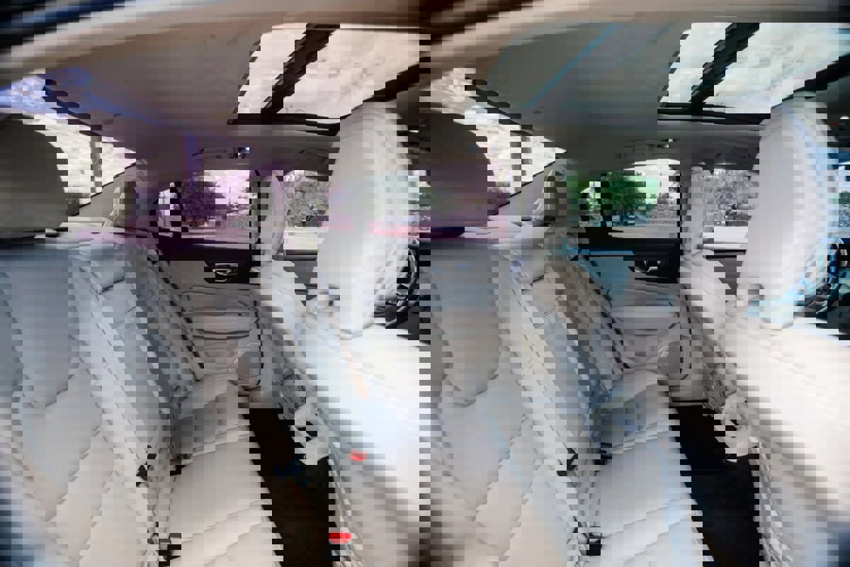 Used 2020 Volvo S60 T6 Momentum image 19