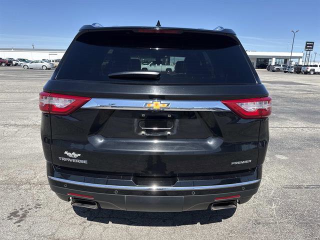 Used 2021 Chevrolet Traverse Premier FWD image 5