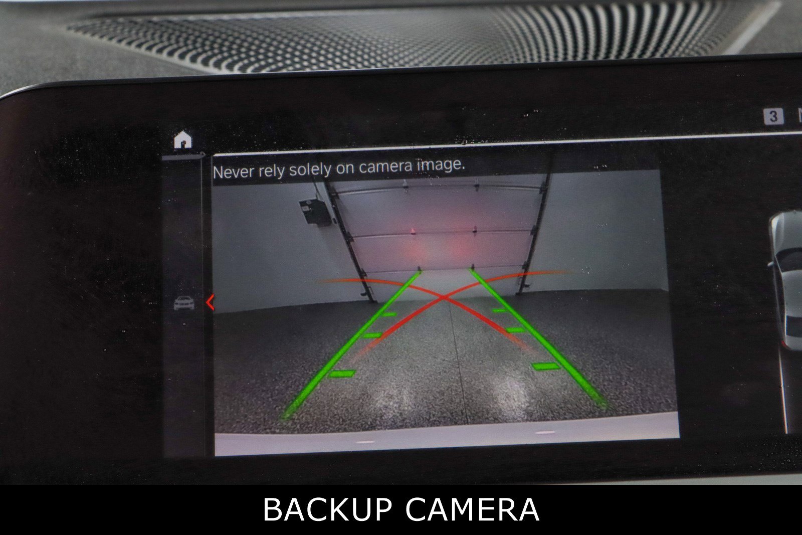 Used 2021 BMW 330i xDrive Sedan w/ Premium Package image 19