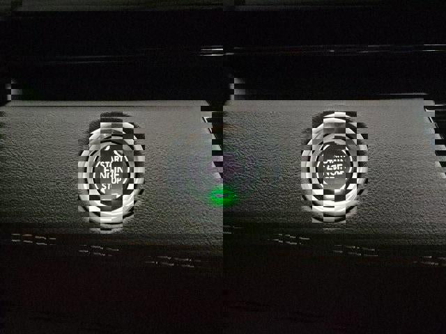 Certified 2022 Cadillac Escalade Premium Luxury image 26