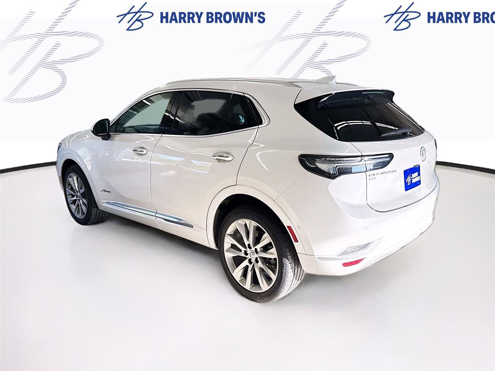 Used 2023 Buick Envision Avenir AWD/4WD image 2
