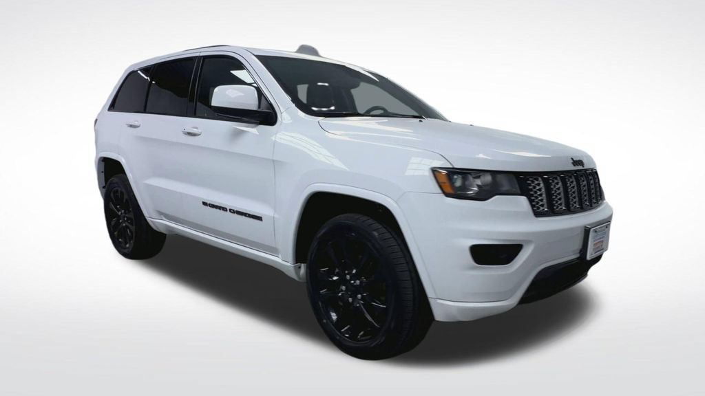 Used 2022 Jeep Grand Cherokee Laredo X AWD/4WD image 19