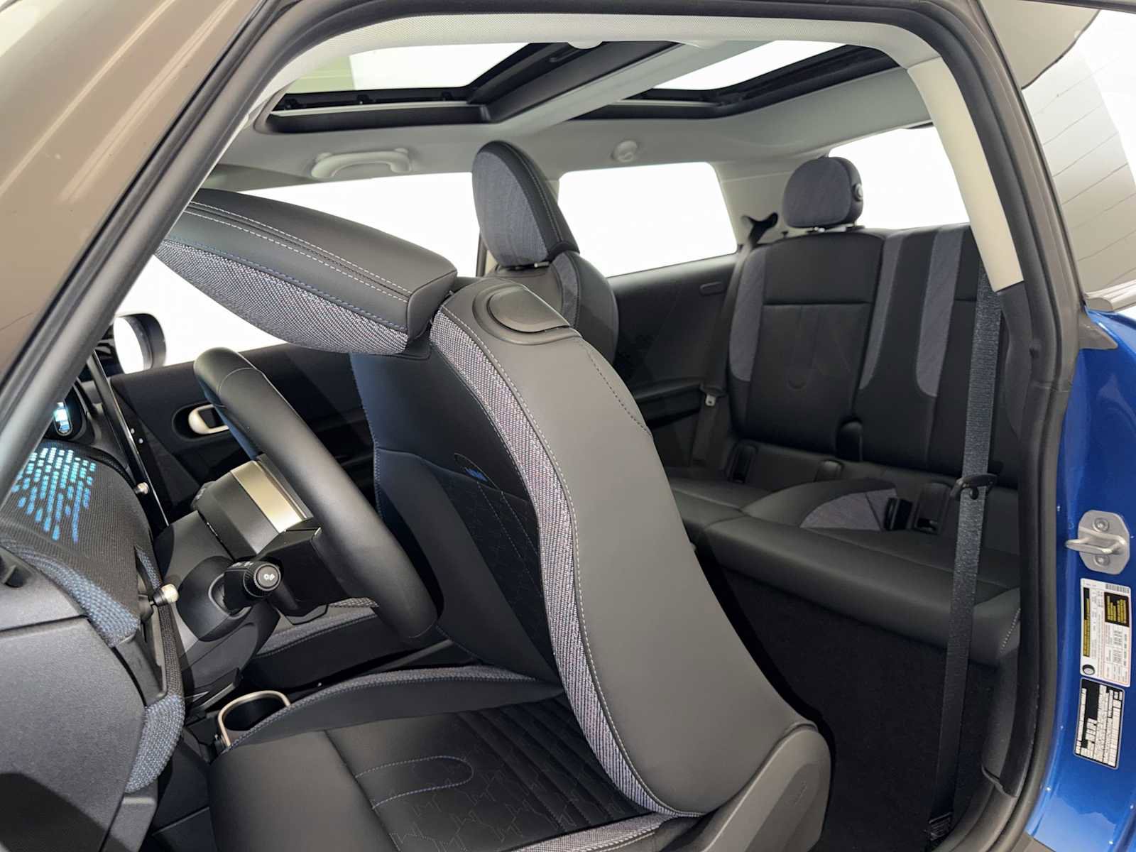 Certified 2025 MINI Cooper S FWD image 20