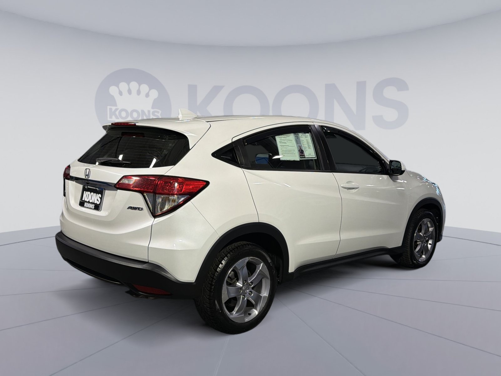 Used 2022 Honda HR-V LX image 2