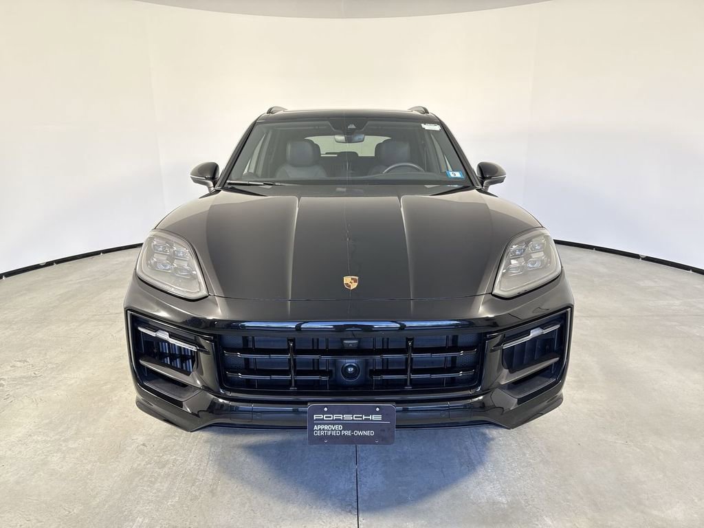 Certified 2025 Porsche Cayenne image 10