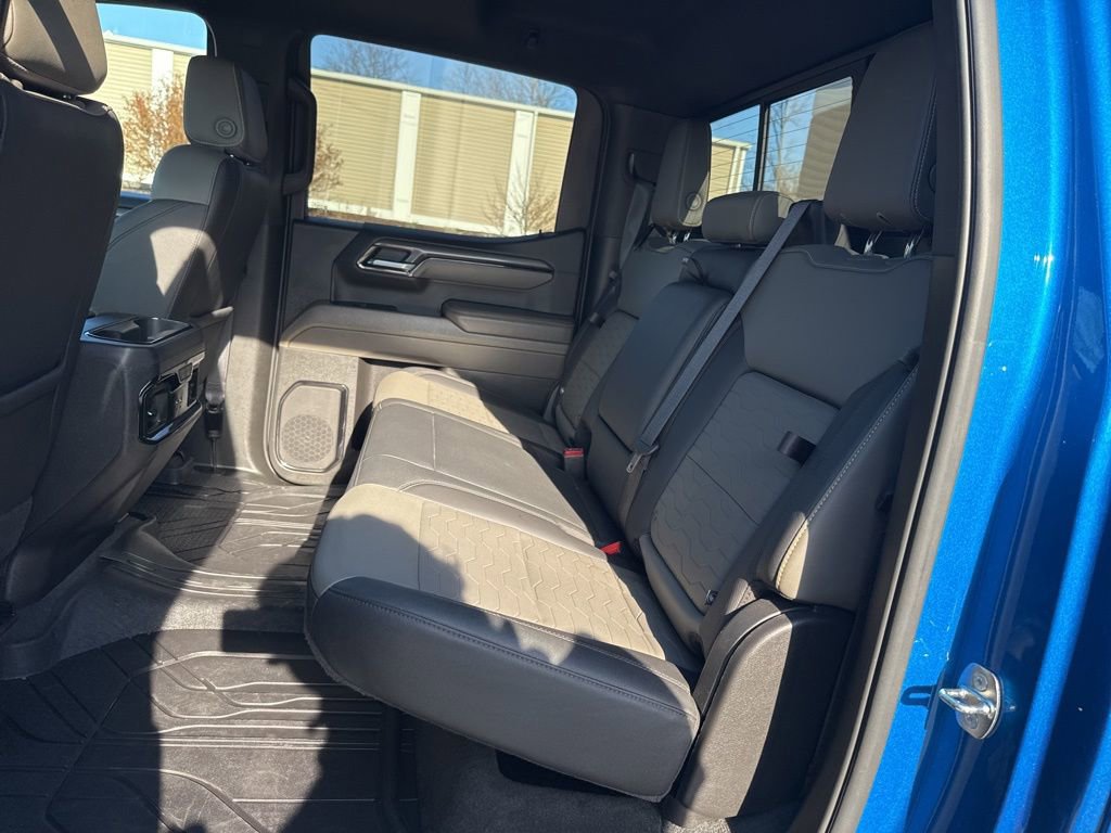 Used 2022 Chevrolet Silverado 1500 ZR2 w/ Technology Package AWD/4WD image 46