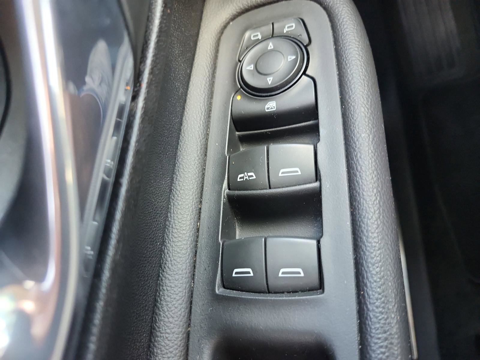 Used 2019 GMC Terrain Denali w/ Advanced Safety Package image 21