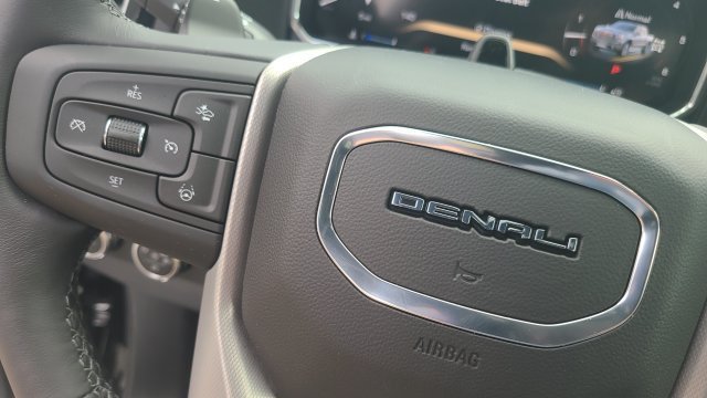 New 2026 GMC Sierra 1500 Denali w/ Technology Package AWD/4WD image 19