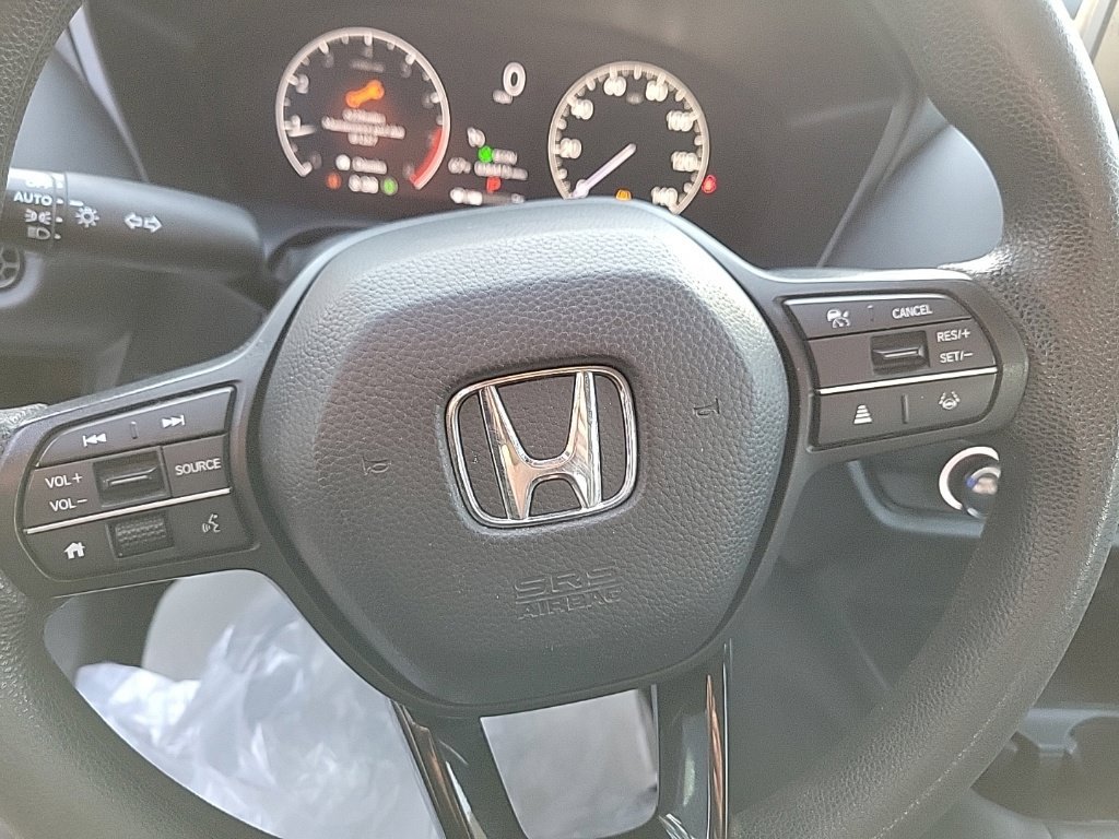 Used 2025 Honda HR-V LX image 9
