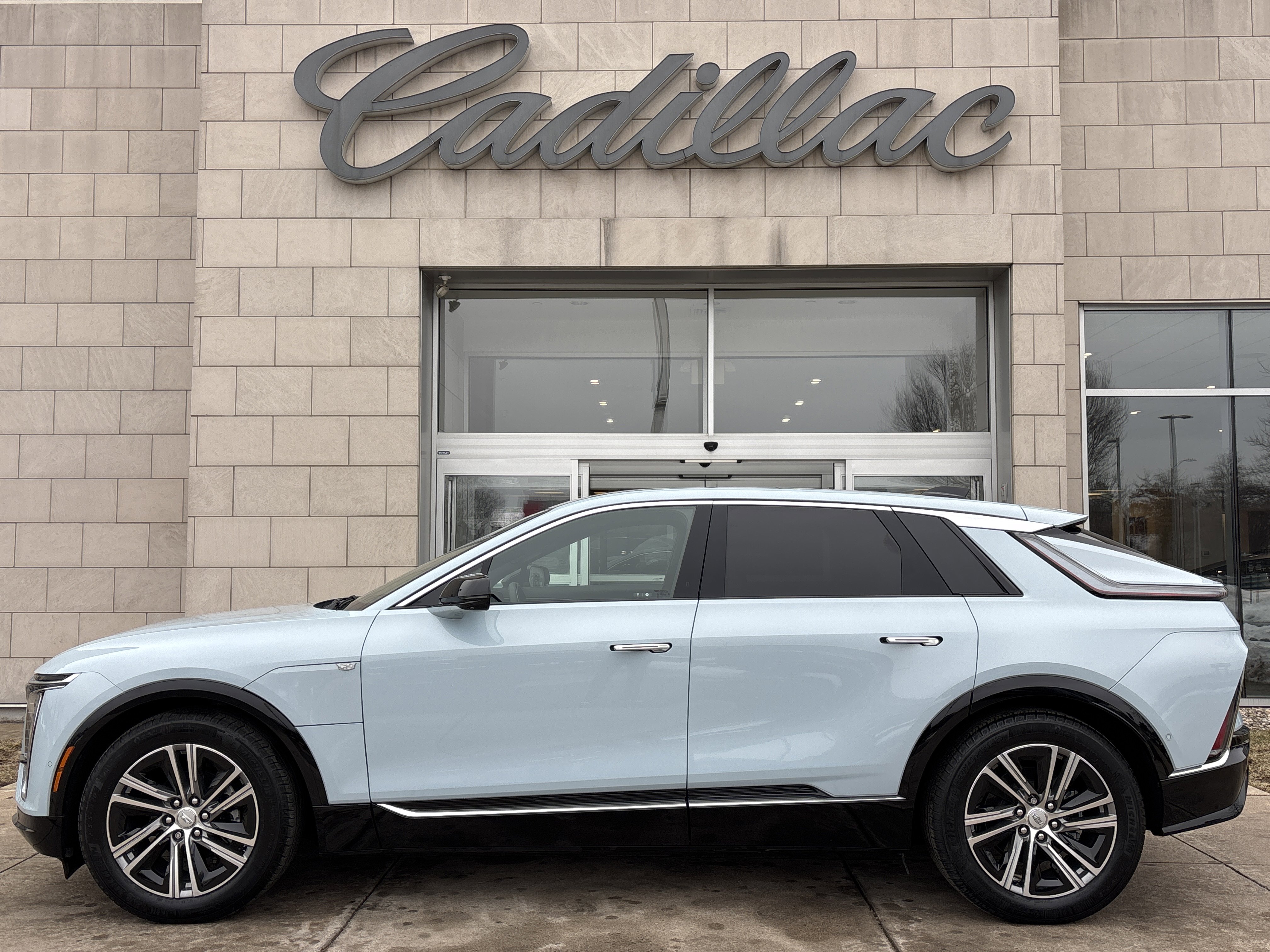 Used 2024 Cadillac Lyriq Luxury w/ Nappa Leather Package image 10