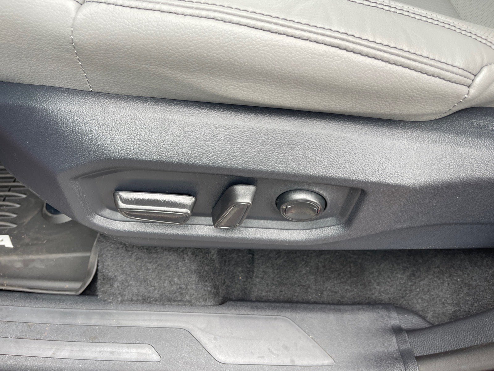 New 2026 Toyota Sequoia Limited AWD/4WD image 8