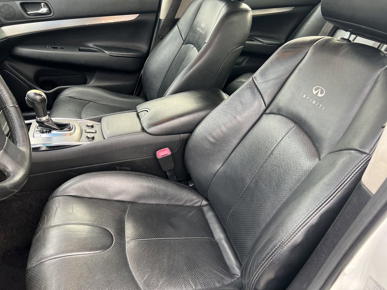 Used 2013 INFINITI G37 x w/ Premium Pkg image 24