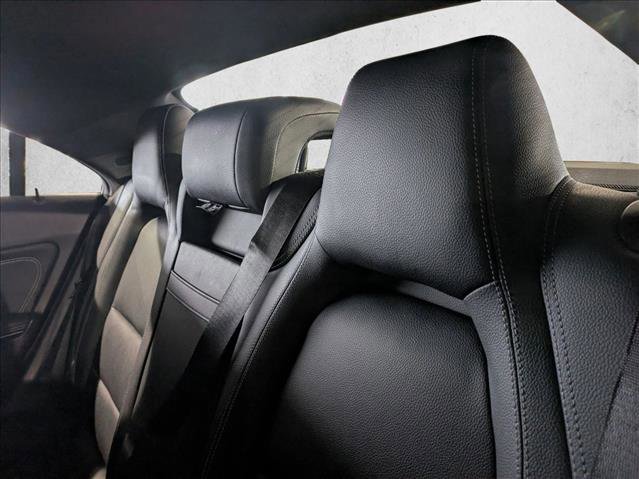 Used 2018 Mercedes-Benz CLA 250 image 15