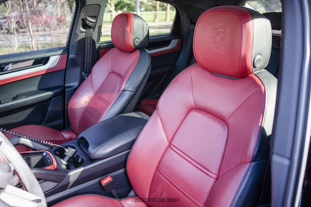 Used 2024 Porsche Cayenne S image 48