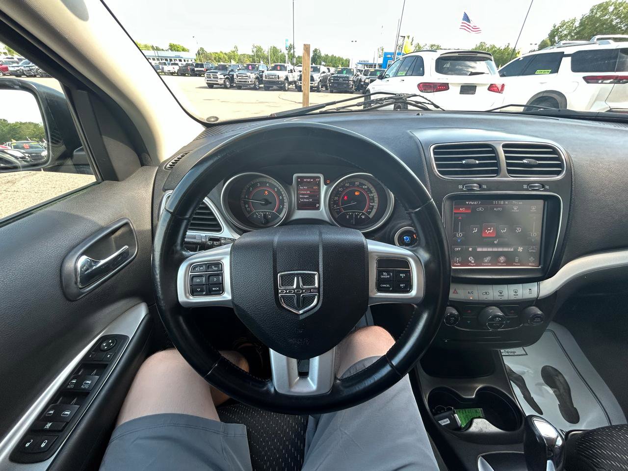 Used 2011 Dodge Journey SXT FWD image 30