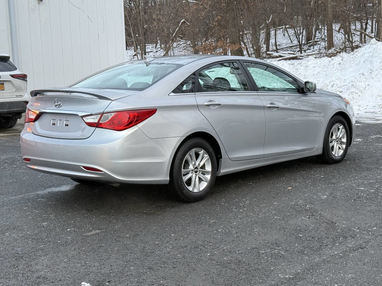 Used 2011 Hyundai Sonata GLS w/ Popular Equipment Pkg 2 image 3