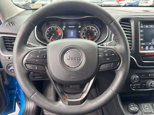 Used 2022 Jeep Cherokee Trailhawk w/ Trailer Tow Group AWD/4WD image 19