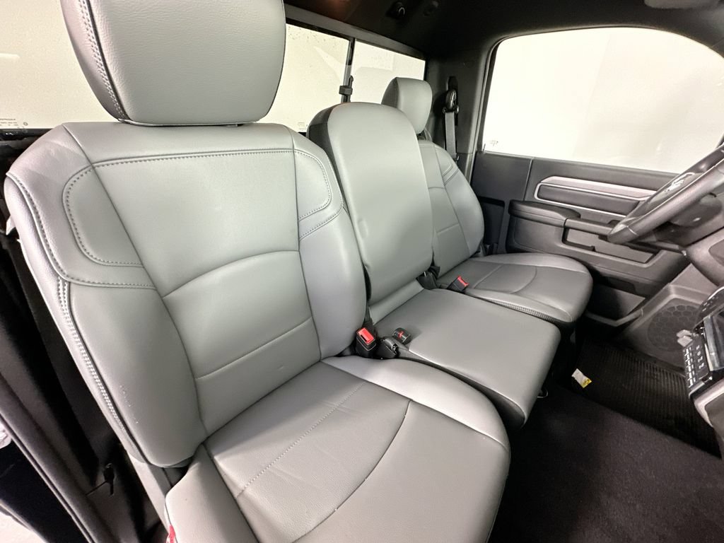 New 2026 RAM 3500 Tradesman AWD/4WD image 10