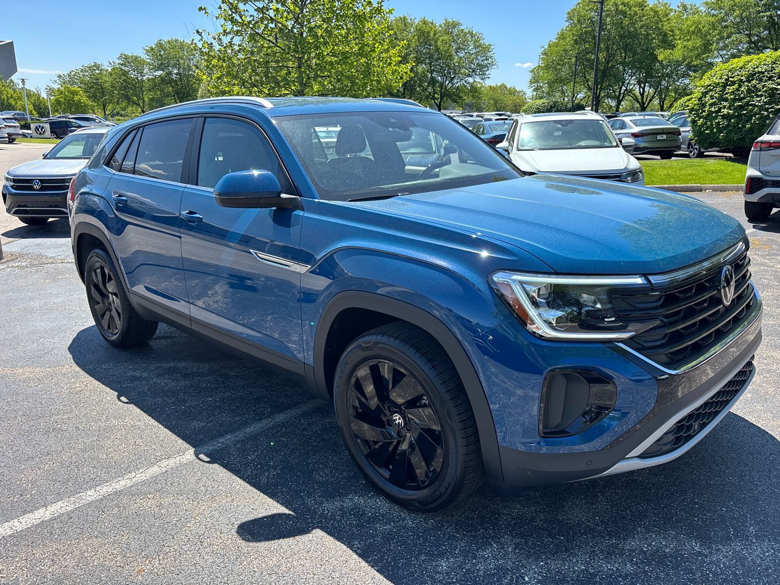 New 2026 Volkswagen Atlas Cross Sport SE AWD/4WD image 3