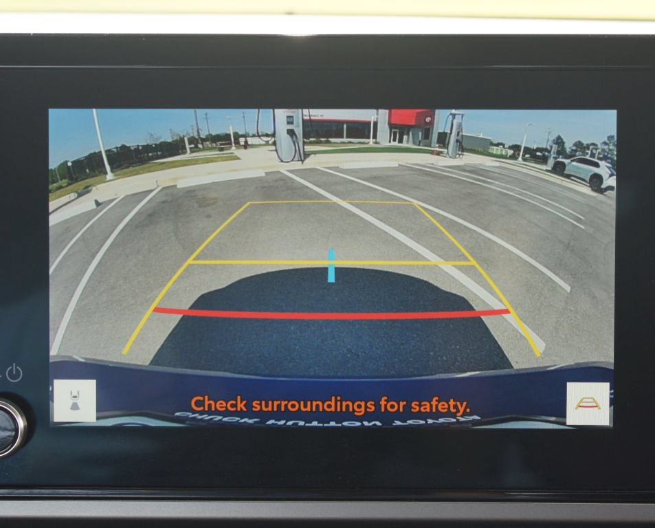 Used 2025 Toyota Camry LE FWD image 7