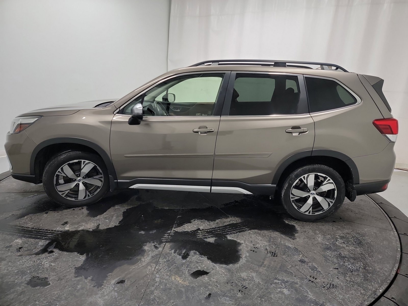 Used 2020 Subaru Forester Touring image 4