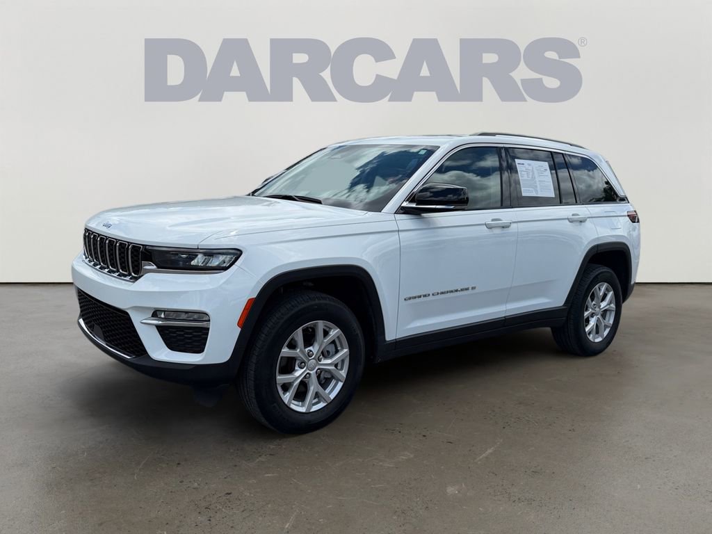 Used 2023 Jeep Grand Cherokee Limited AWD/4WD image 3