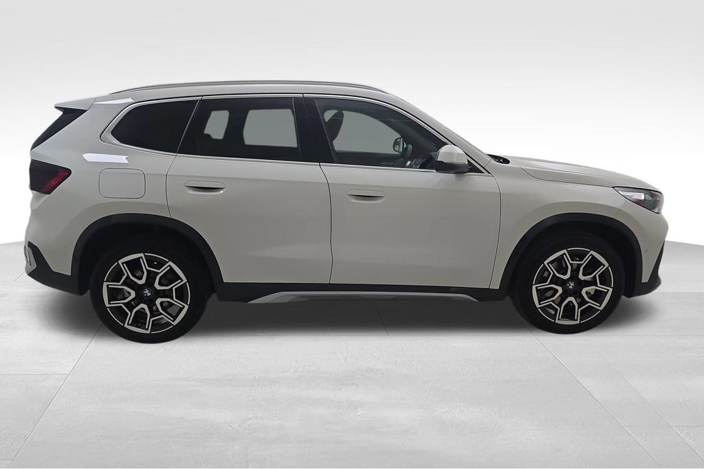 New 2027 BMW X1 xDrive28i w/ Convenience Package AWD/4WD image 11