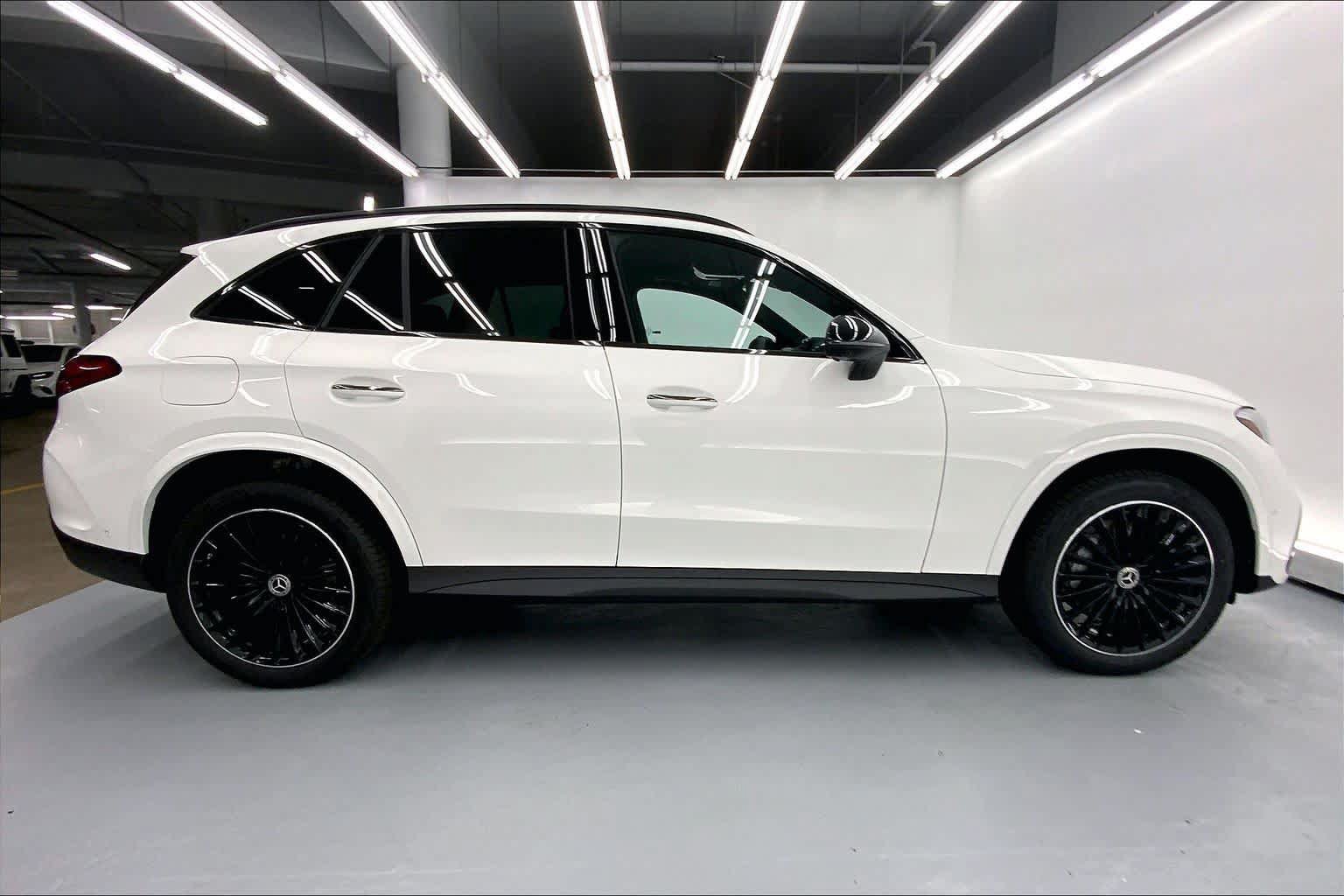 New 2027 Mercedes-Benz GLC 300 image 8