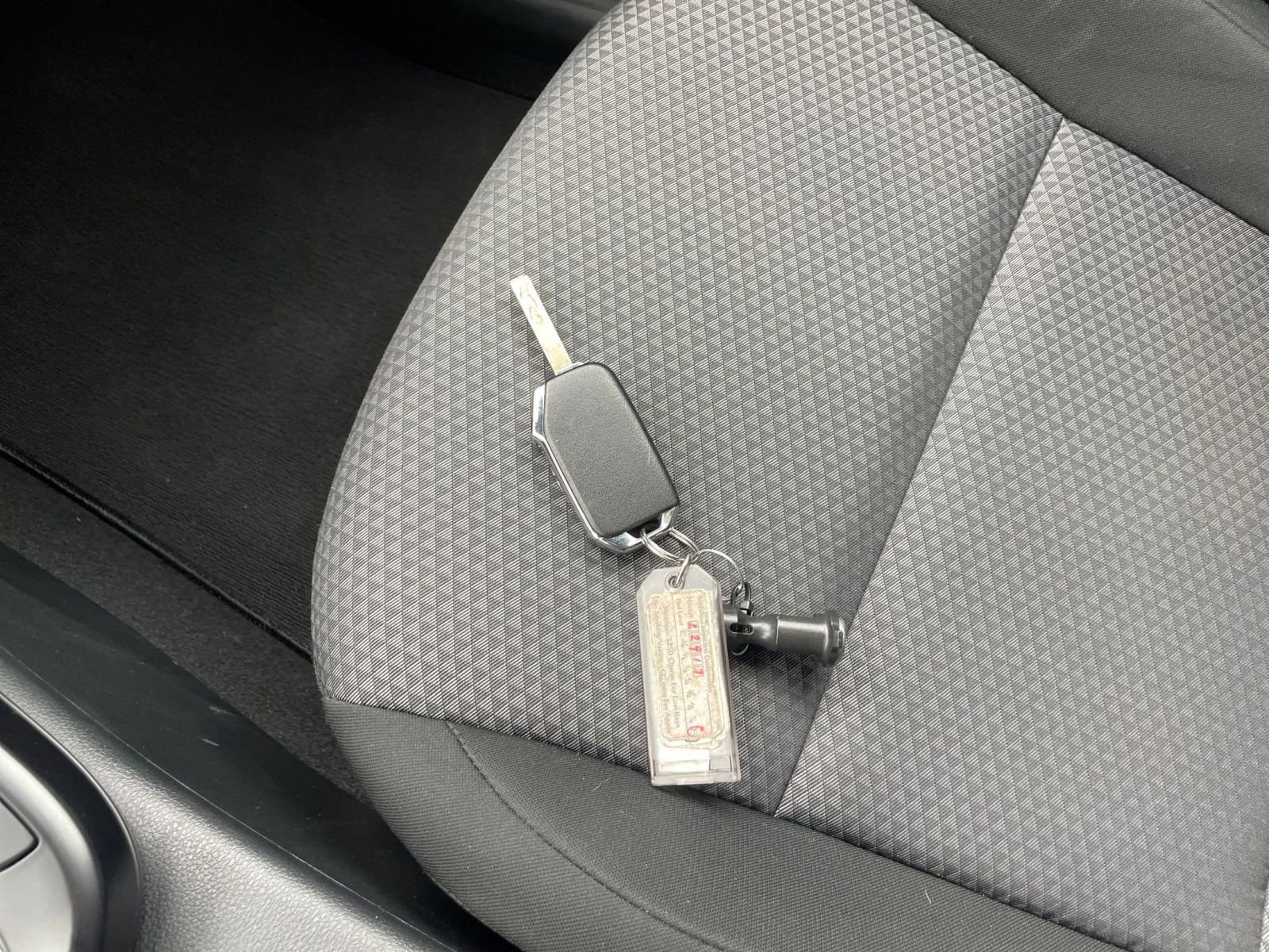 Used 2025 Kia Soul LX w/ LX Technology Package image 18