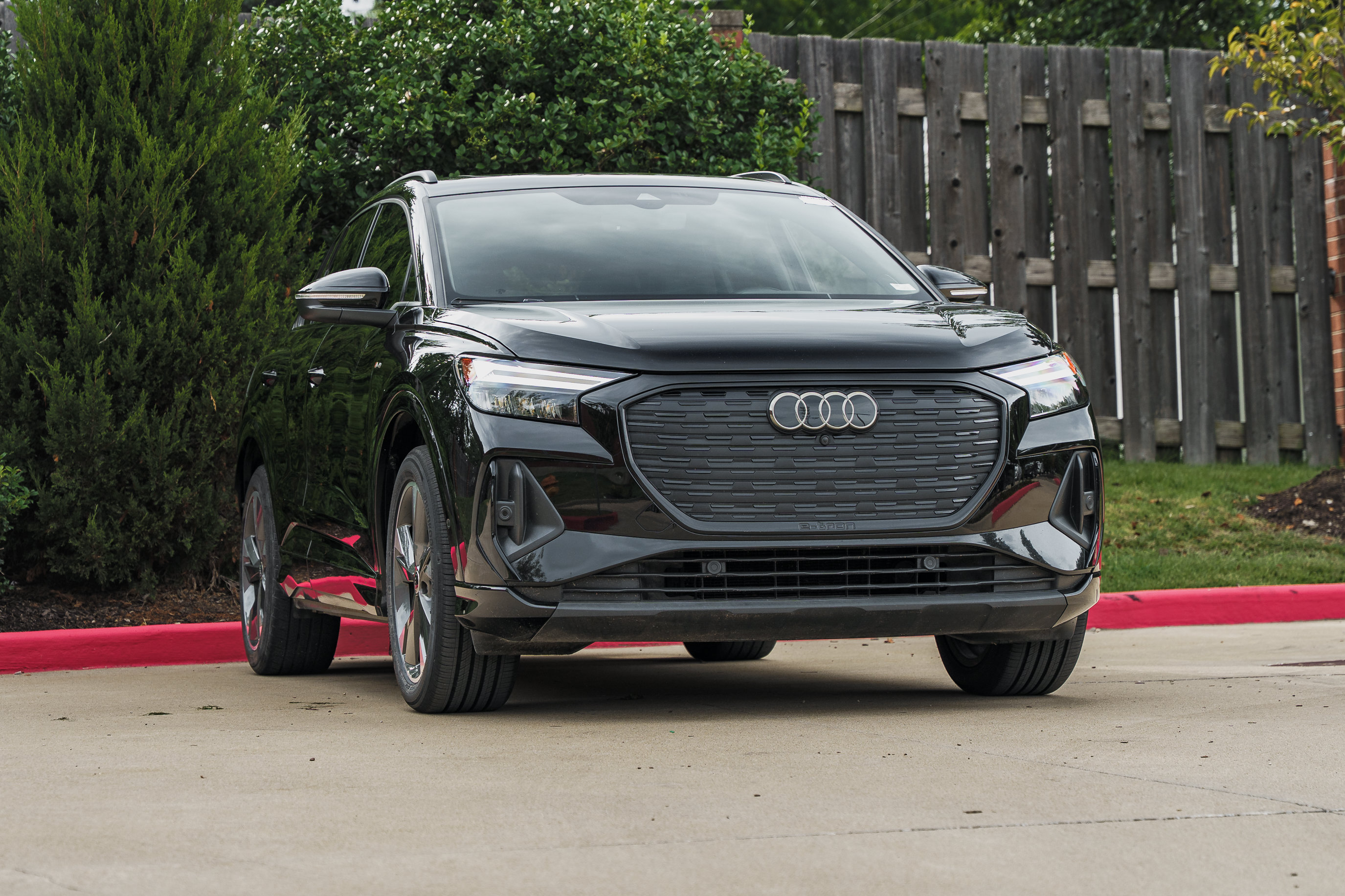 Used 2024 Audi Q4 e-tron Premium Plus w/ Premium Plus AWD/4WD image 1
