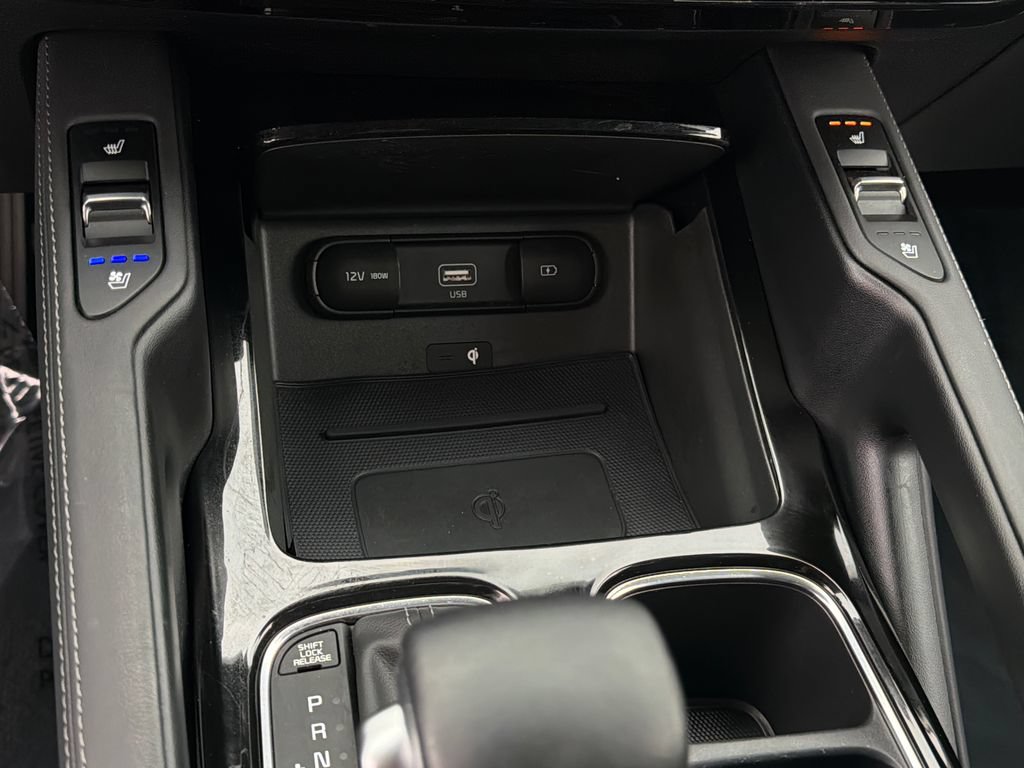 Certified 2022 Kia Telluride EX w/ EX Premium Package AWD/4WD image 33