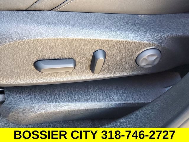 Certified 2020 Buick Envision Essence FWD image 12