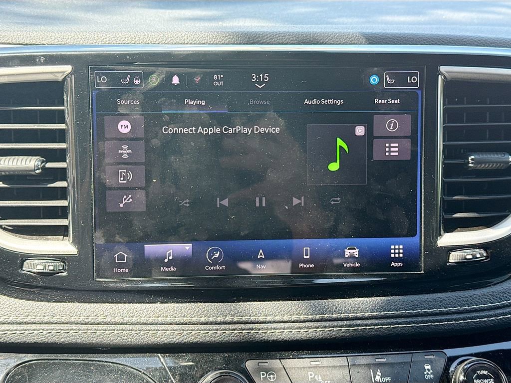 Used 2022 Chrysler Pacifica Touring-L w/ Uconnect Theater Family Group FWD image 16
