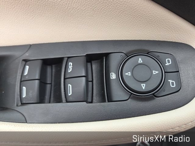 Used 2023 Buick Encore GX Essence w/ Experience Buick Package FWD image 29
