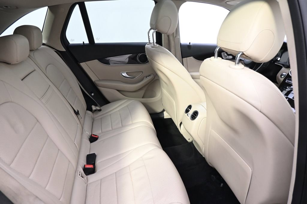 Used 2016 Mercedes-Benz GLC 300 4MATIC image 18