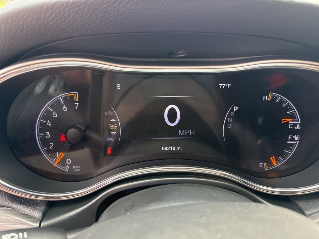 Used 2020 Jeep Grand Cherokee Laredo w/ Laredo X Package image 16