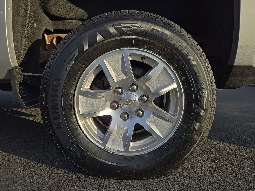 Used 2018 Chevrolet Silverado 1500 LT w/ All Star Edition image 9