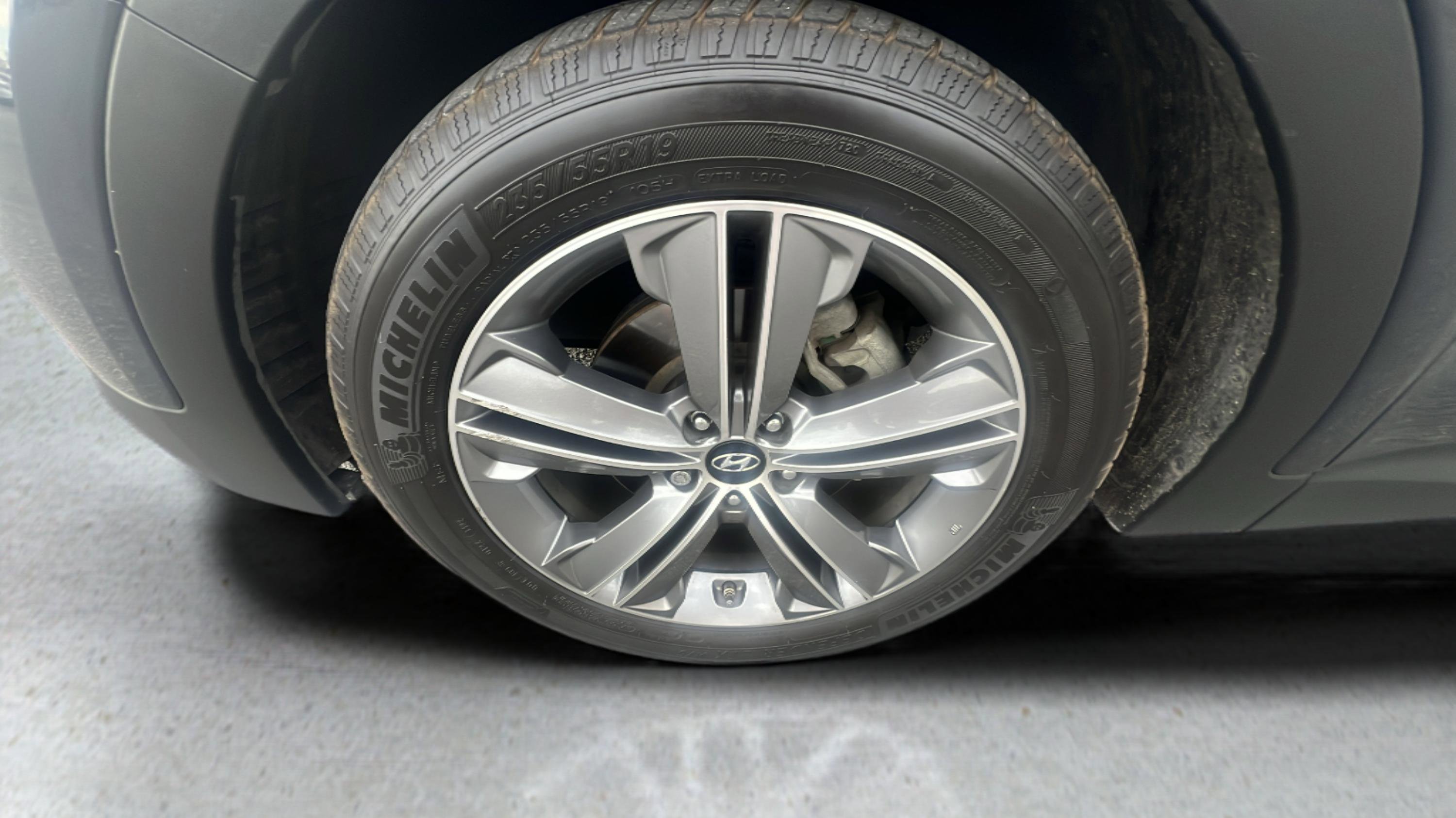 Used 2016 Hyundai Santa Fe SE w/ Option Group 03 image 17