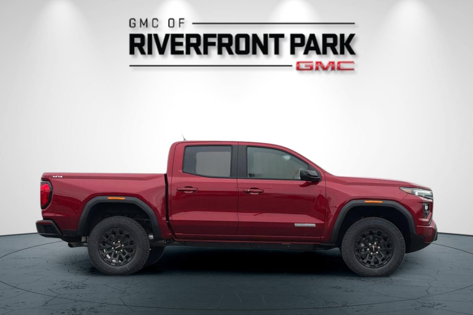 New 2026 GMC Canyon Elevation AWD/4WD image 2