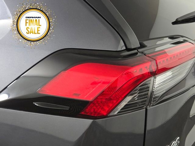 Used 2021 Toyota RAV4 XLE image 13