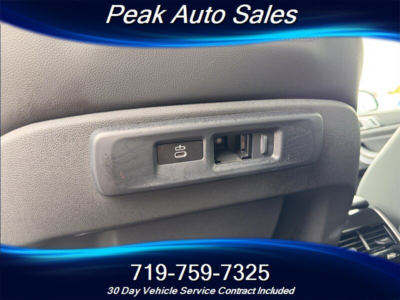Used 2020 BMW X5 xDrive40i w/ Off-Road Package AWD/4WD image 29