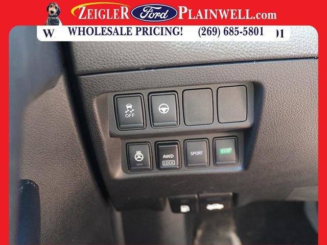 Used 2020 Nissan Rogue Sport SL image 29