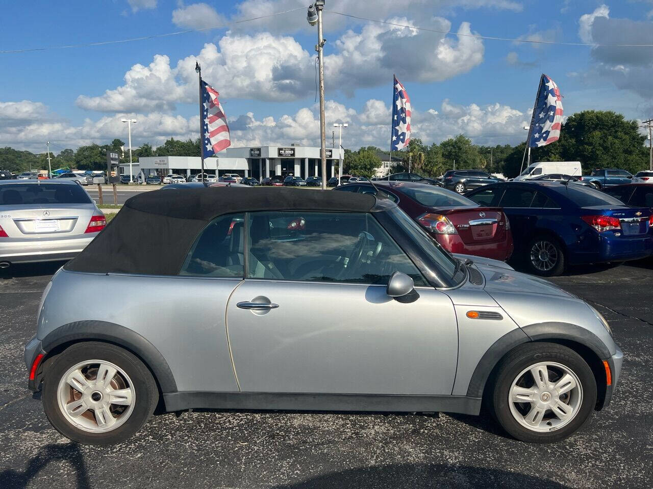 Used 2005 MINI Cooper Convertible image 3