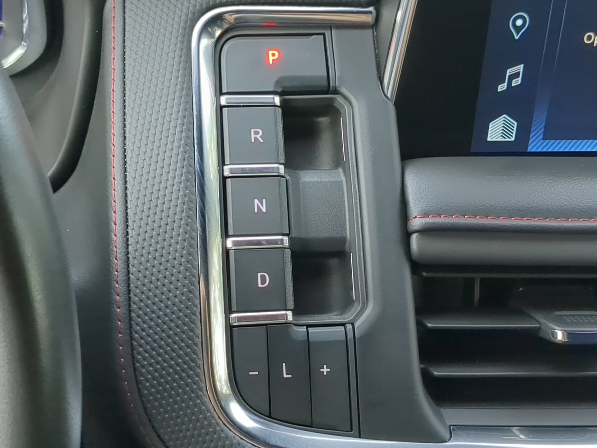 Used 2024 Chevrolet Tahoe RST w/ Luxury Package RWD image 65